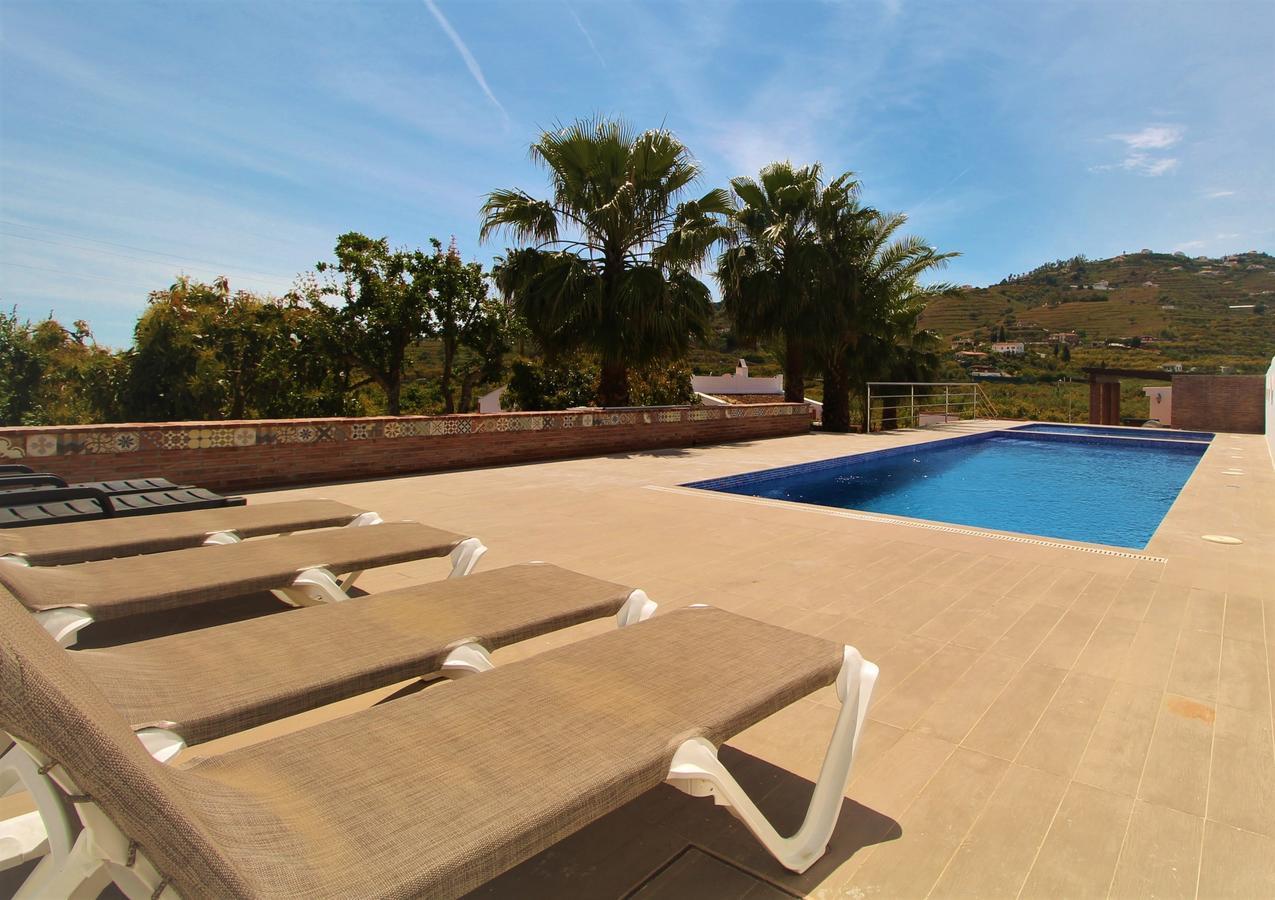 Villa El Crucero With Pool And Jacuzzi Spainsunrentals 1035 Nerja Exterior foto